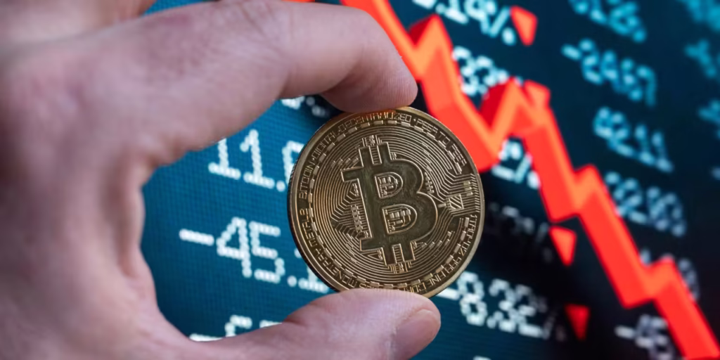 Bitcoin slides amid EU tariff fears: market risks surge